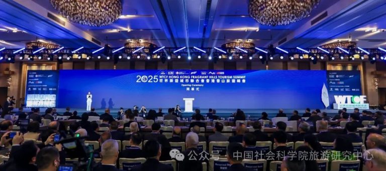丽江古城是中国历史文化名城、世界文化遗产